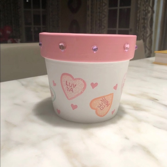 Valentine Planter - Picture 1 of 6